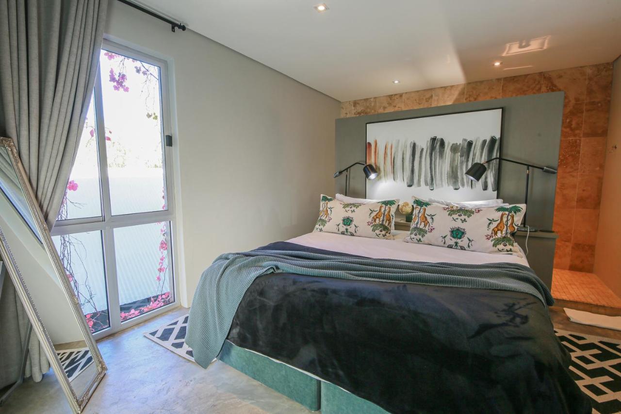 Suite 9 The Village Windhoek Buitenkant foto