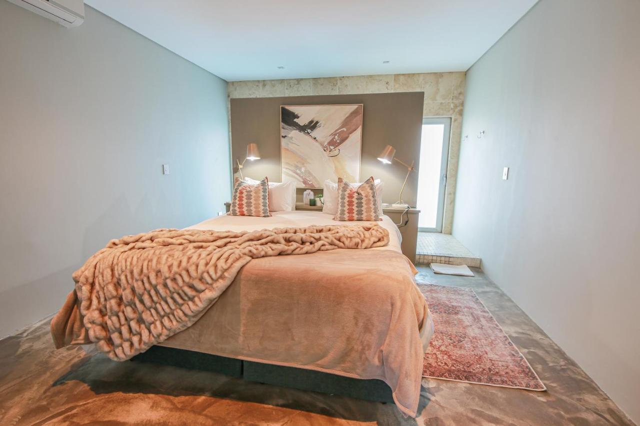 Suite 9 The Village Windhoek Buitenkant foto